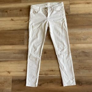 American Eagle women’s size 8 white jeans